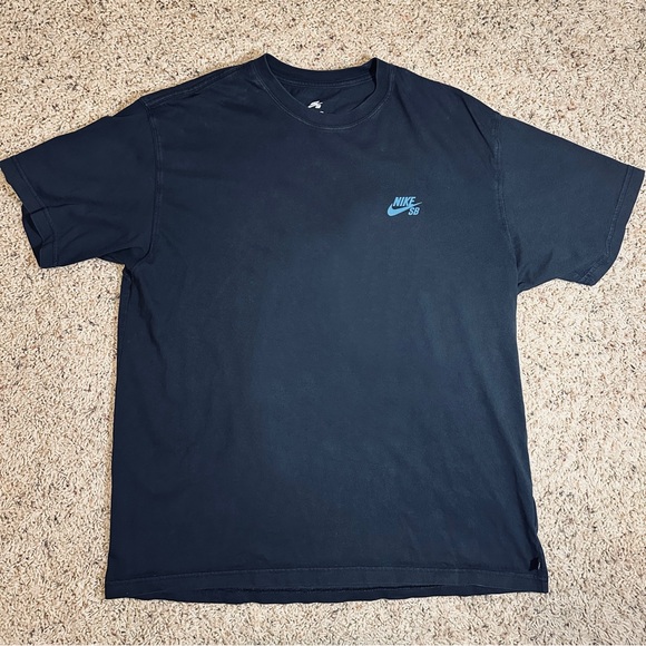 Men's Nike SB t-shirt size large - Picture 2 of 2